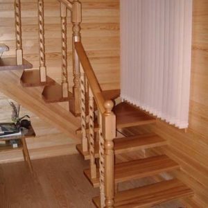 Деревянная лестница прямая из дуба, ЛС-006