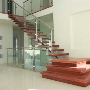 Стеклянная Г-образная лестница на заказ, ЛС-139